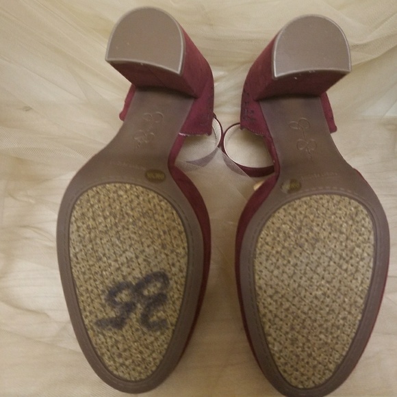 SOLD - Picture 4 of 4